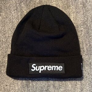 Supreme New Era Beanie